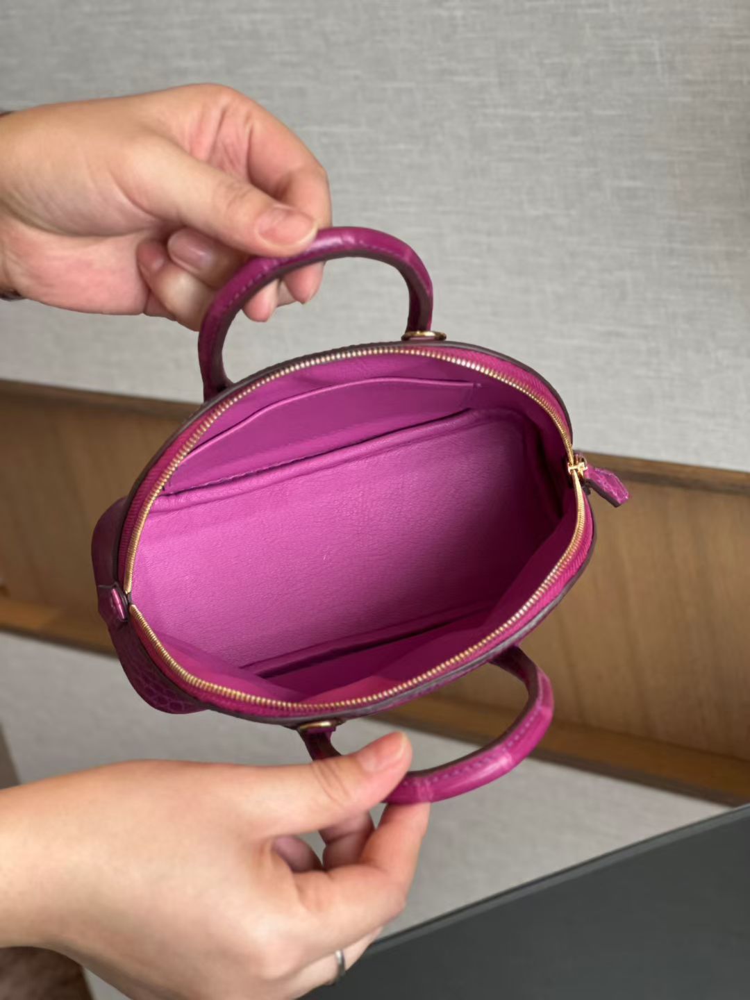 Womens Genuine Crocodile Skin Leather Cross Body Handle Bag Mini Purple