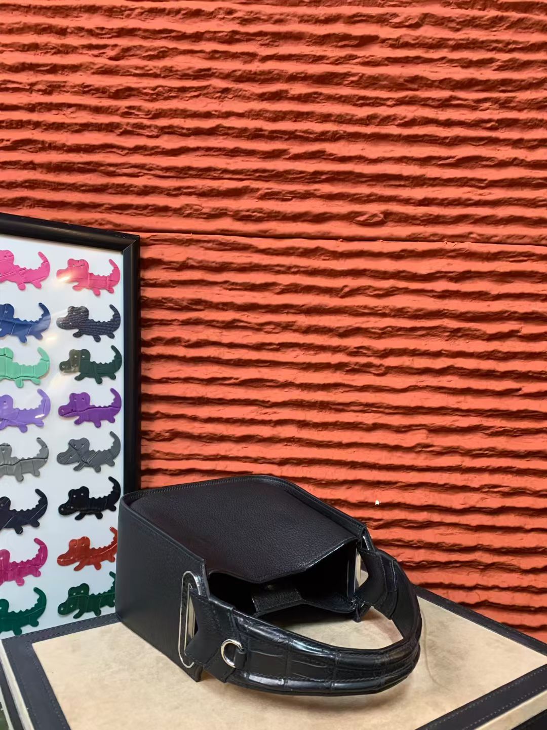 Genuine Python Skin Leather Underarm Cross Body Handle Bag Black