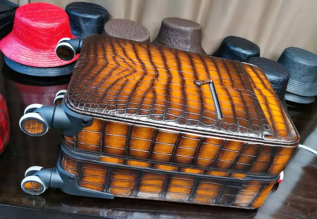 Retro Brown Crocodile Leather Trolley/Roll Aboard Suitcase Weekend/Travel Bag Trolley Case Universal Wheels 20-Inch