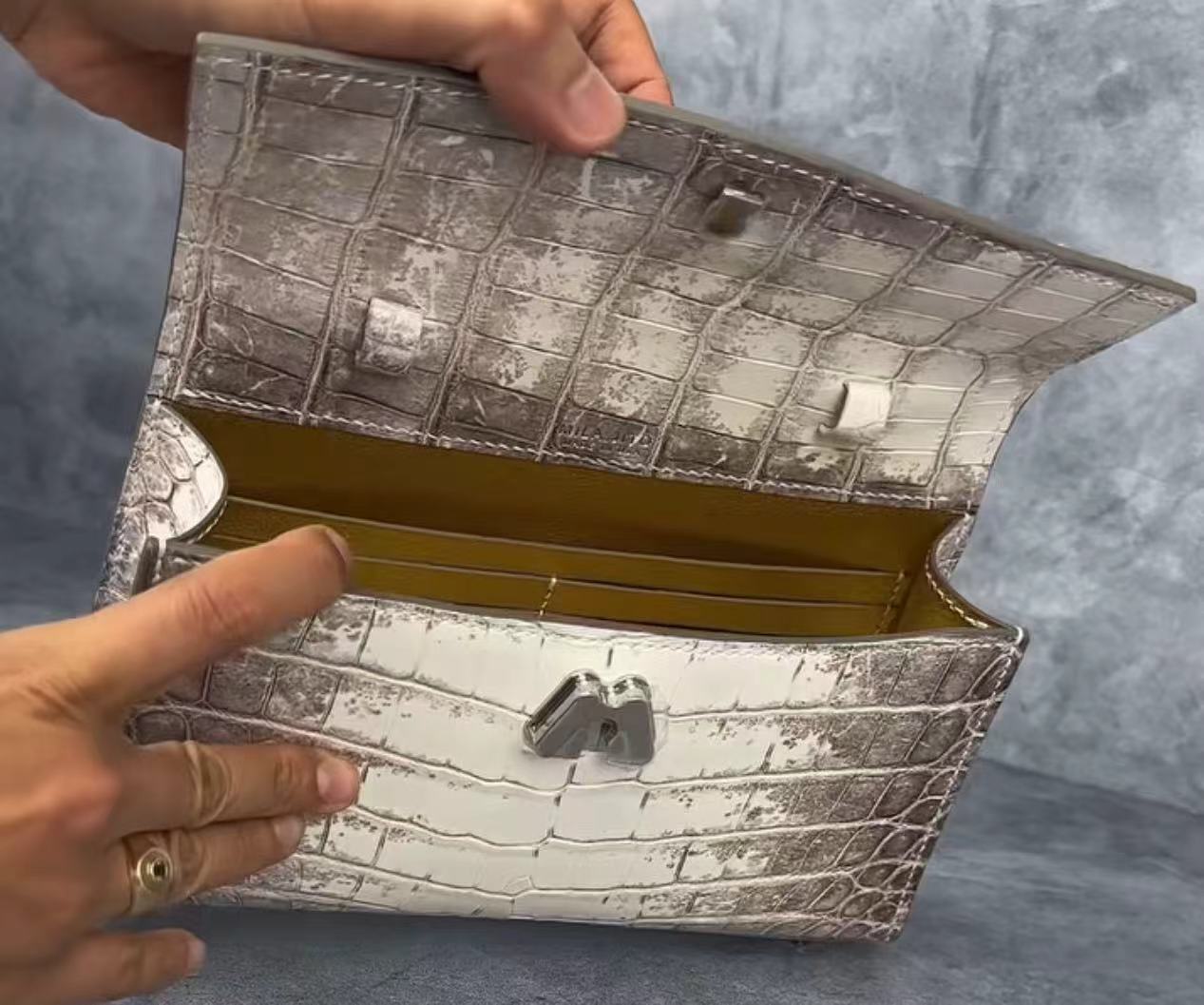 Preorder Womens Crocodile Leather Cross Body Bag Black