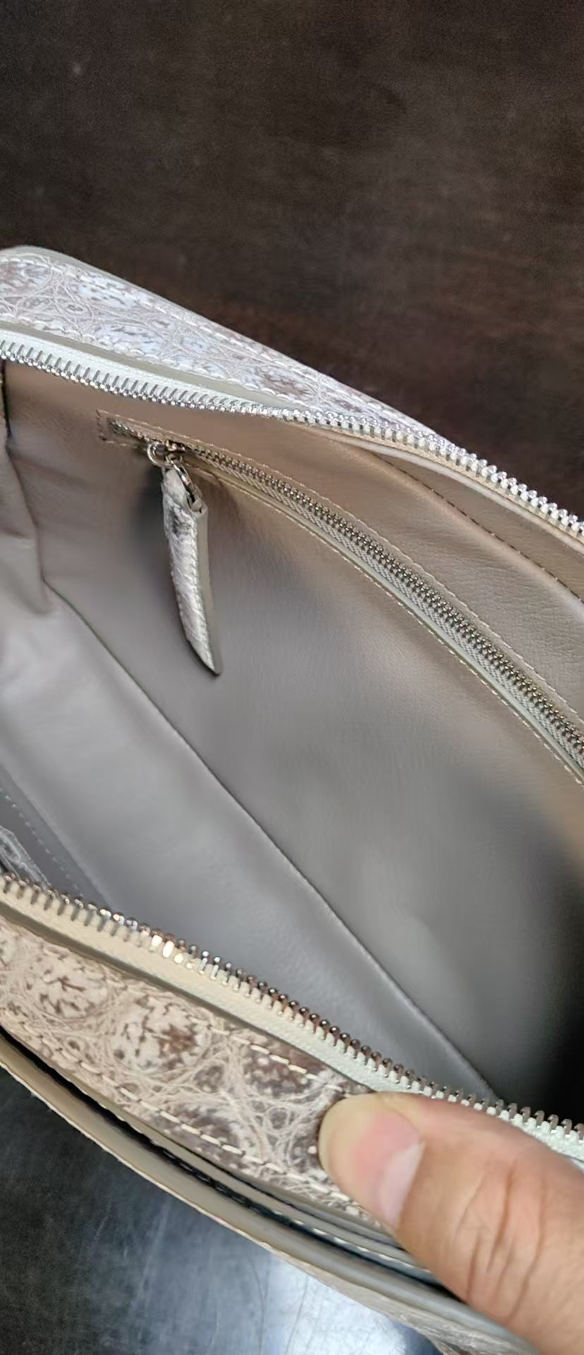 Himalaya White Genuine Crocodile Skin Leather Shoulder Chest Cross Body Clutch Bag