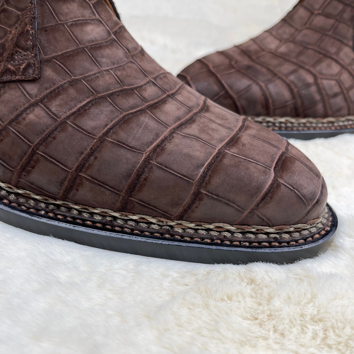 Preorder Crocodile Shoes Men's Sanded Crocodile Leather Chelsea Boots Without Norweign Stitch