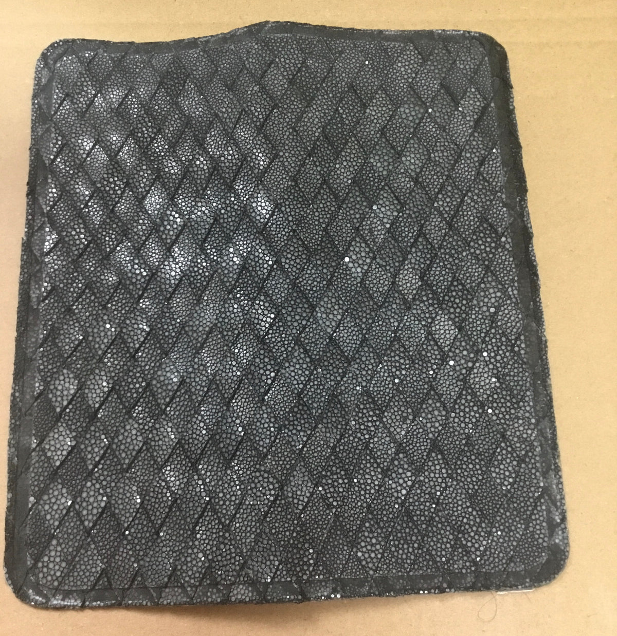 GenuinePearl Stingray Leather Bifold Small Wallet For Men
