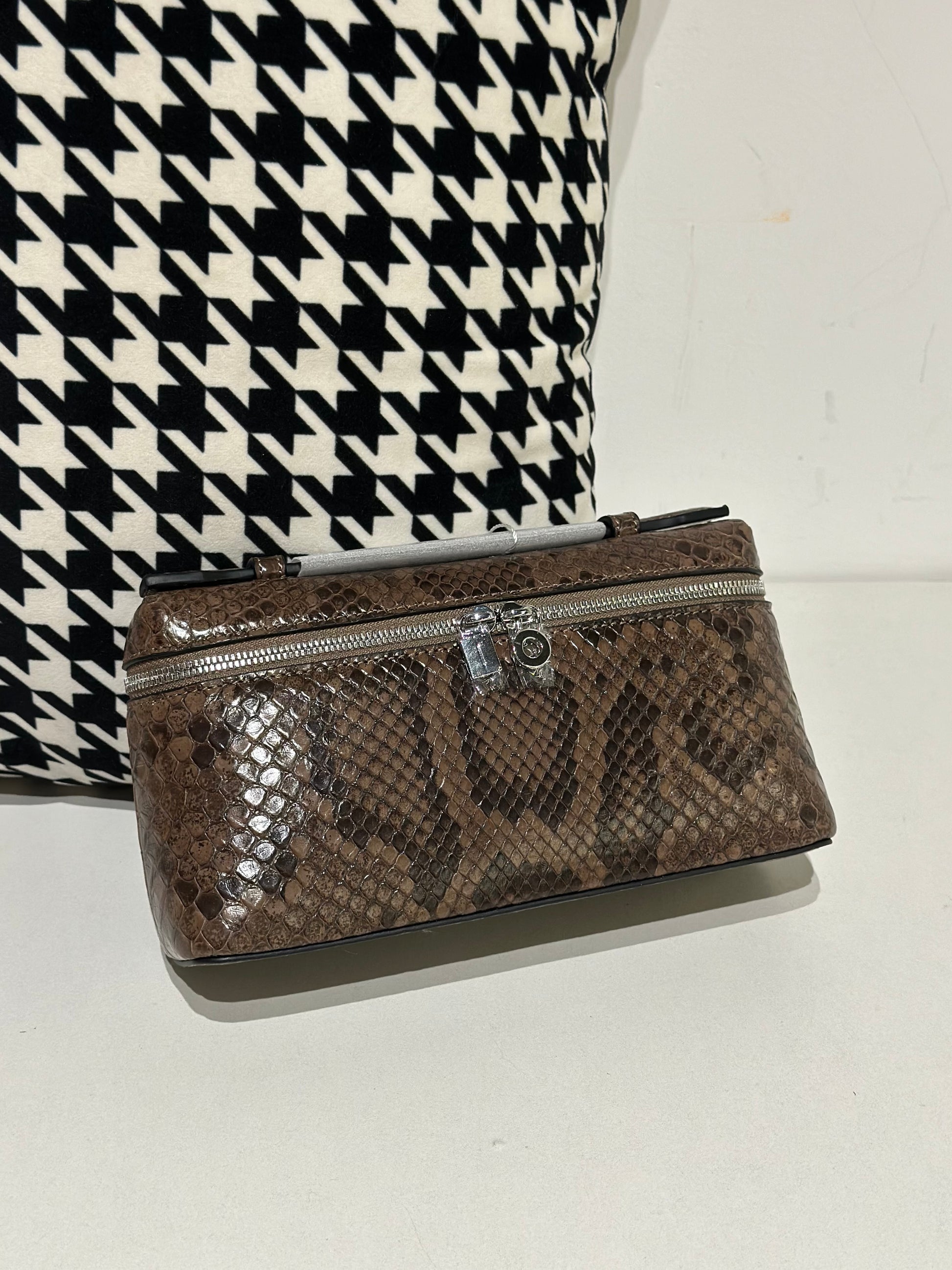 Genuine Python Skin Leather Zipper Cosmetic Handle Bag