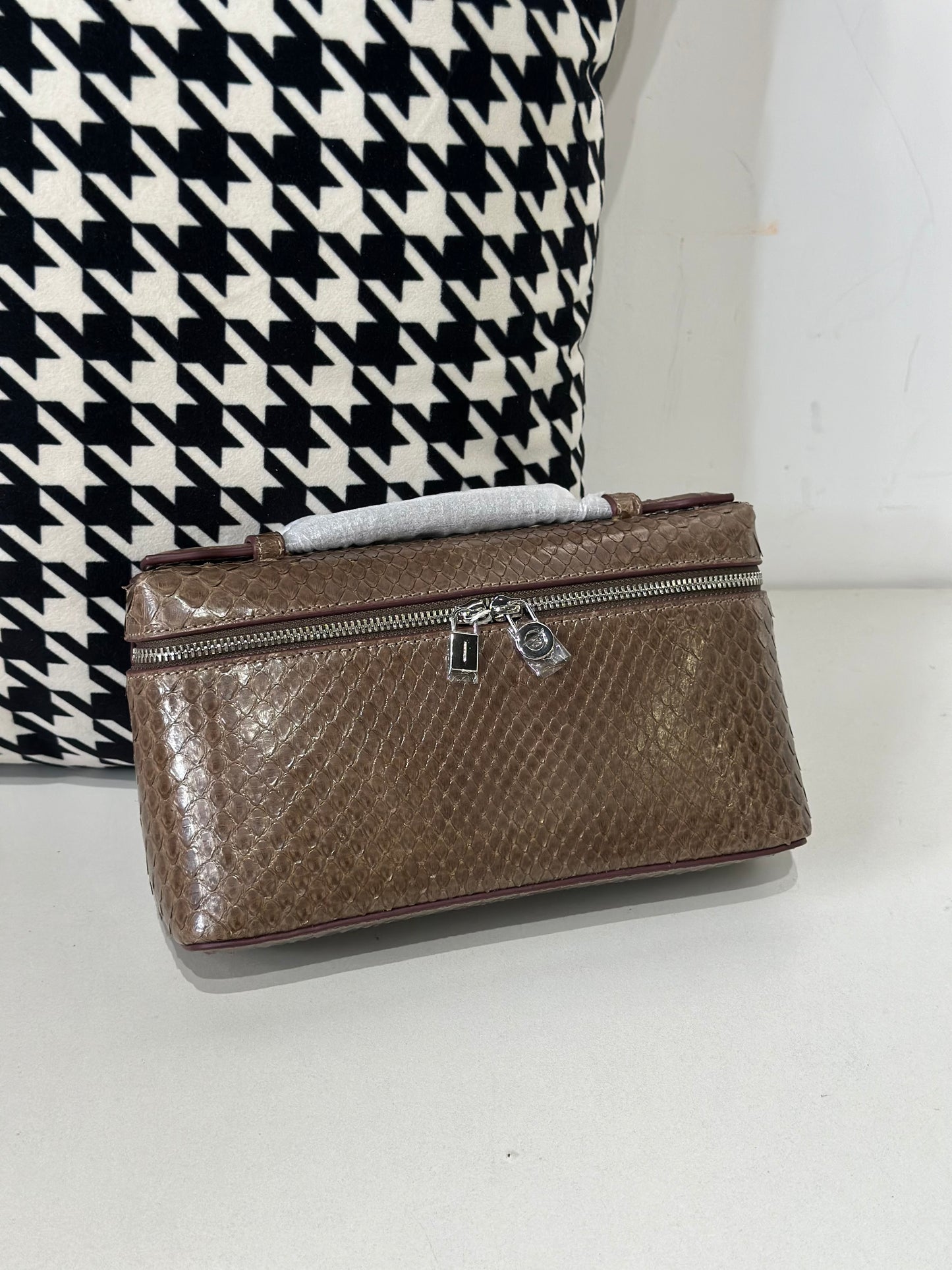 Genuine Python Skin Leather Zipper Cosmetic Handle Bag