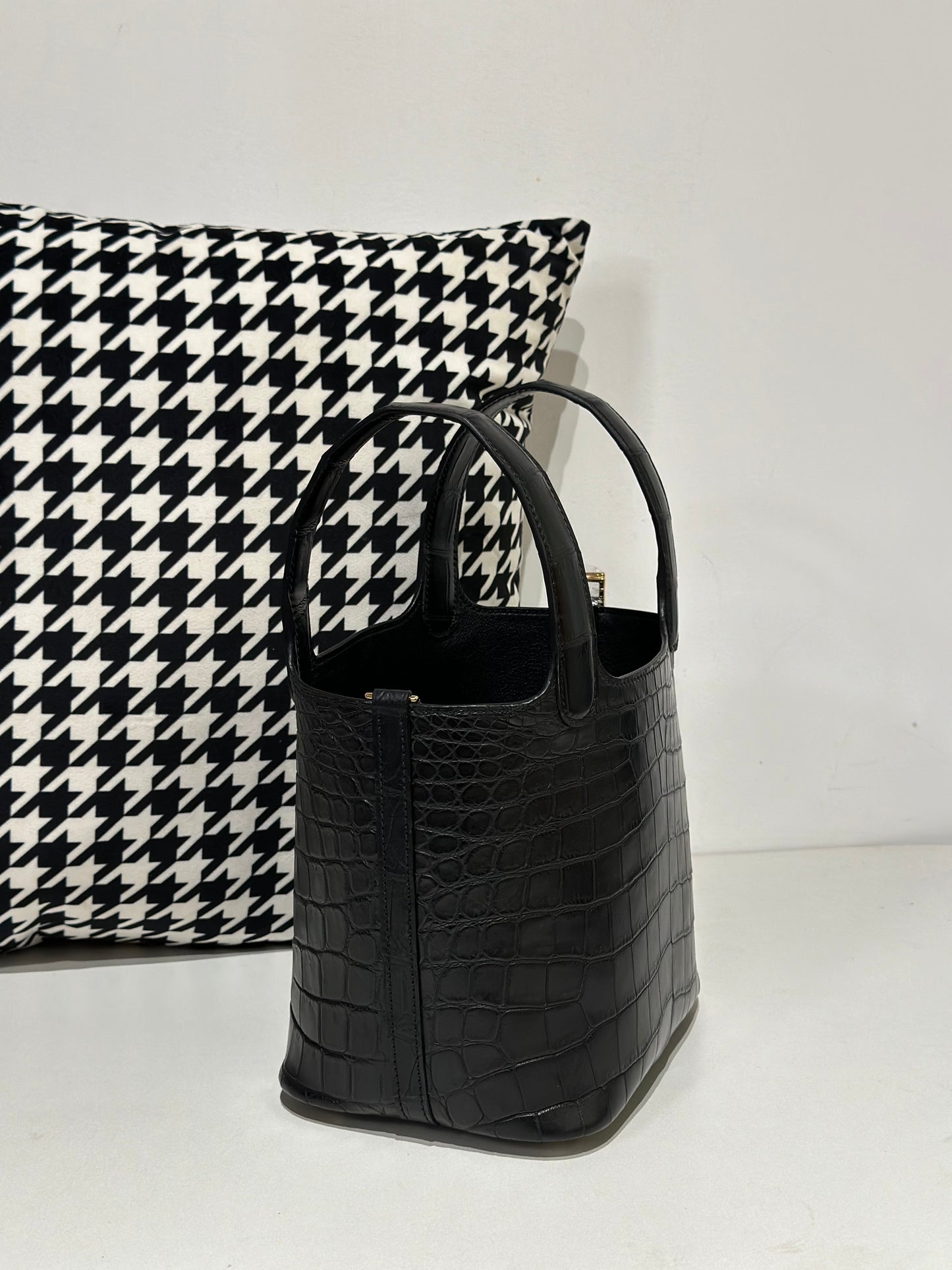 Women's Matt Genuine Crocodile Skin Leather Mini Handle Bag Black