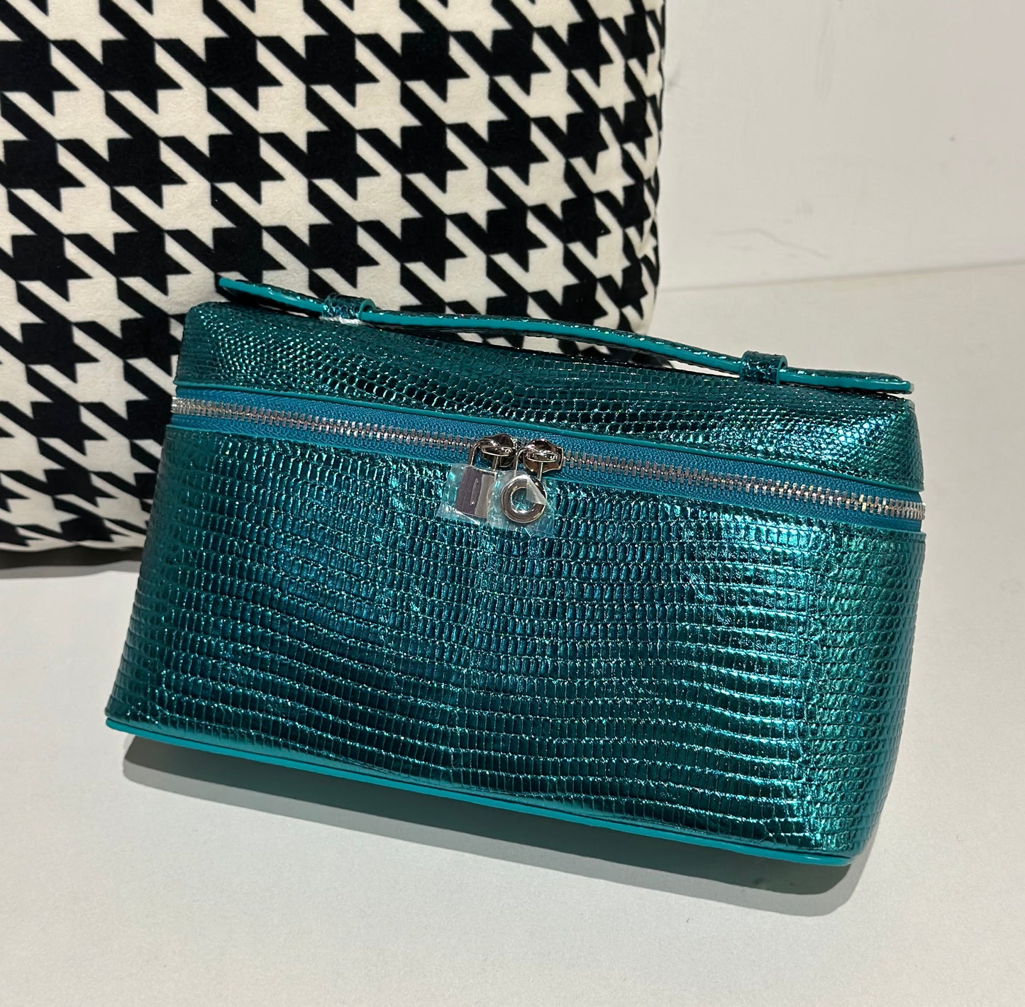 Genuine Lizard Skin Leather Zipper Cosmetic Handle Bag