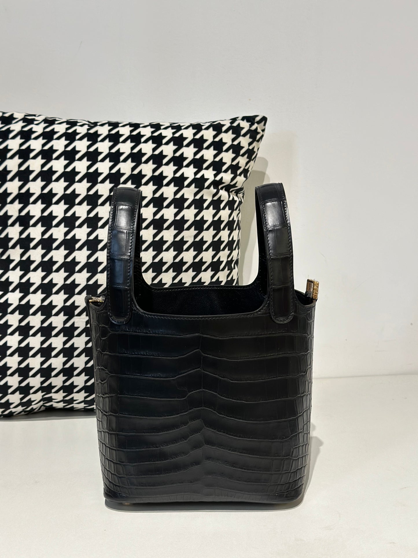 Women's Matt Genuine Crocodile Skin Leather Mini Handle Bag Black