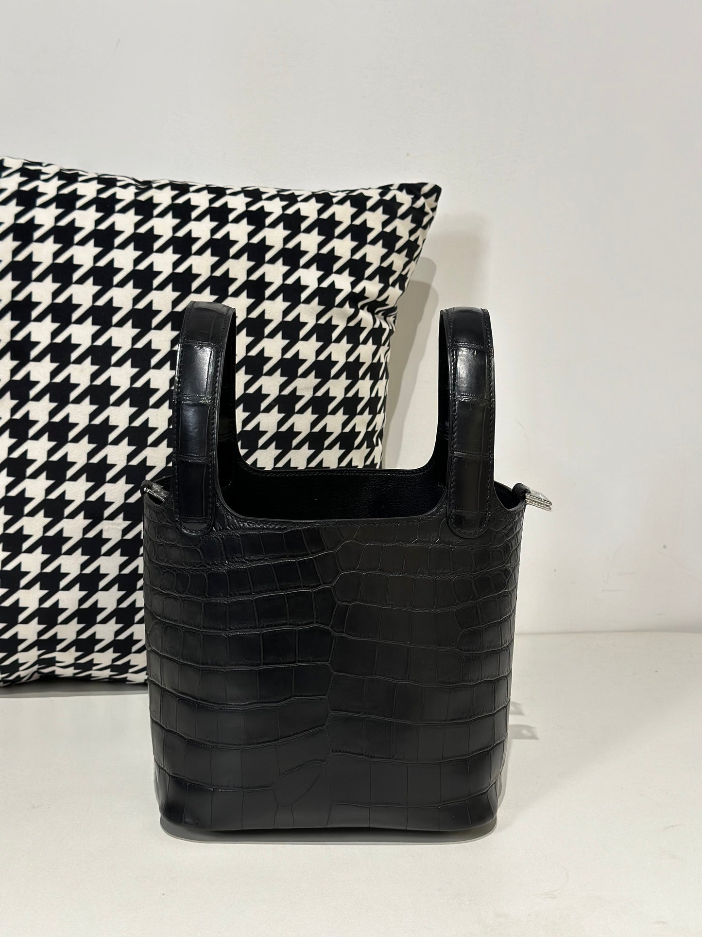 Women's Matt Genuine Crocodile Skin Leather Mini Handle Bag Black