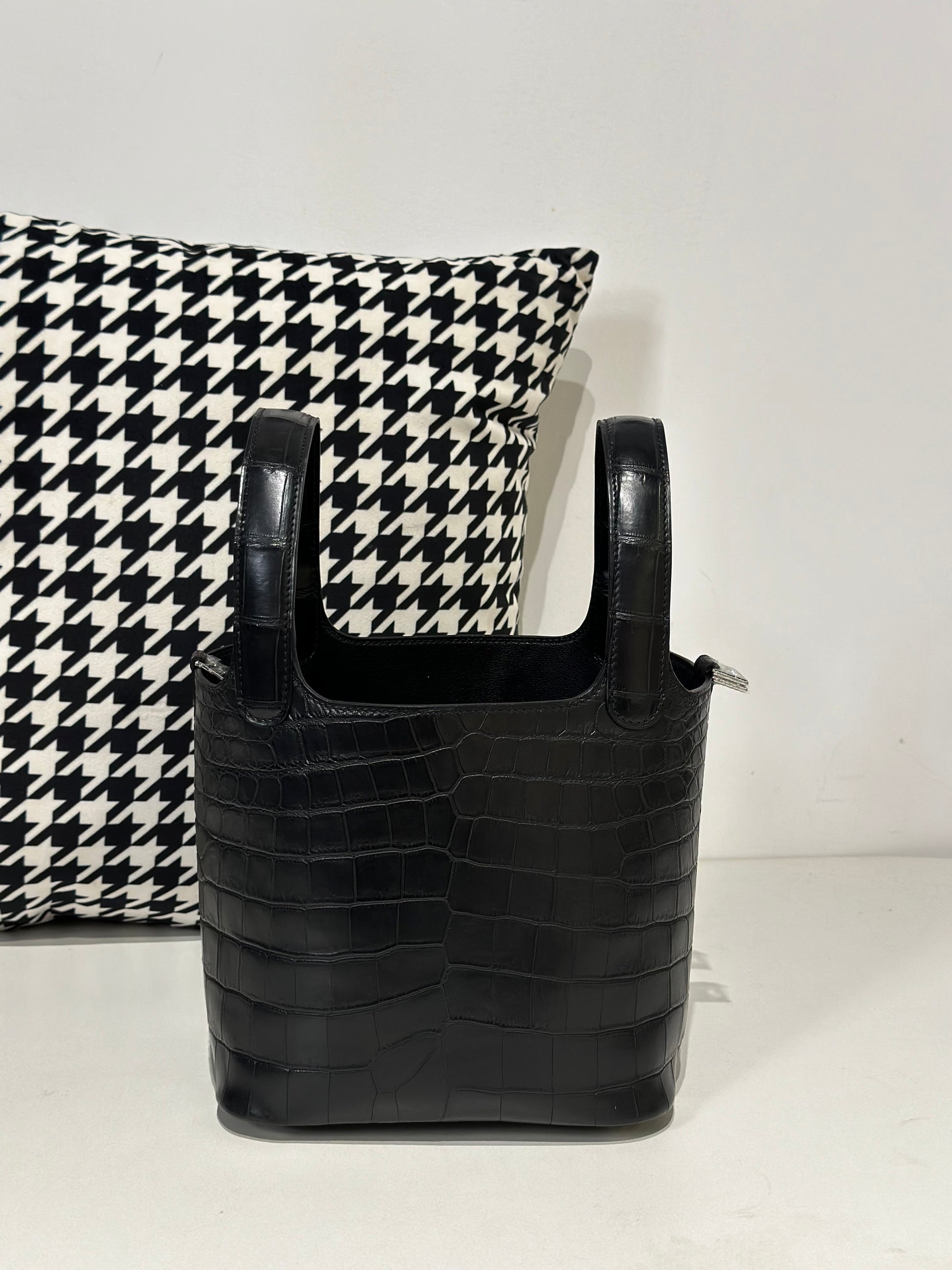 Women's Matt Genuine Crocodile Skin Leather Small Cross Body Bag Black