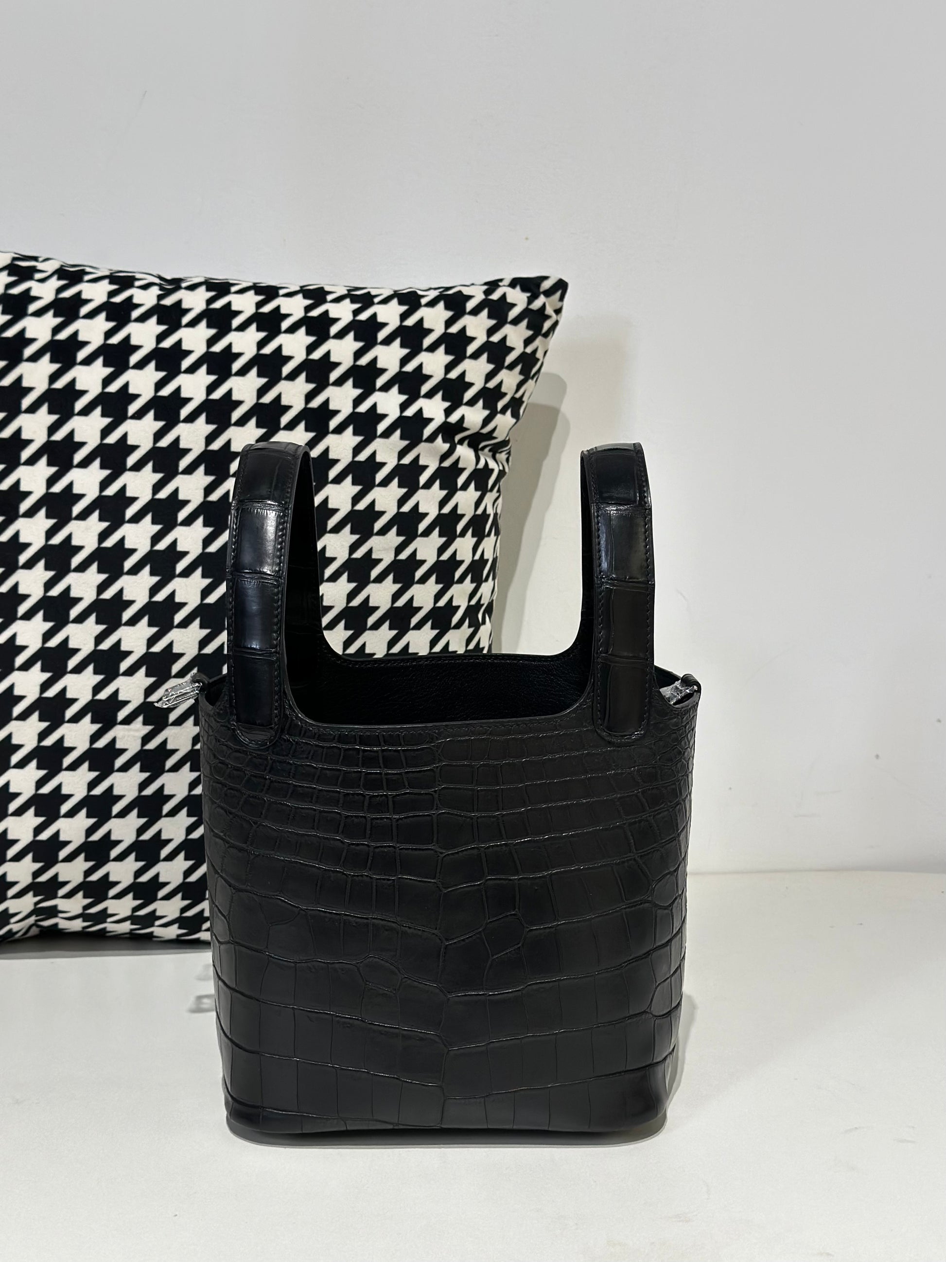 Women's Matt Genuine Crocodile Skin Leather Small Cross Body Bag Black