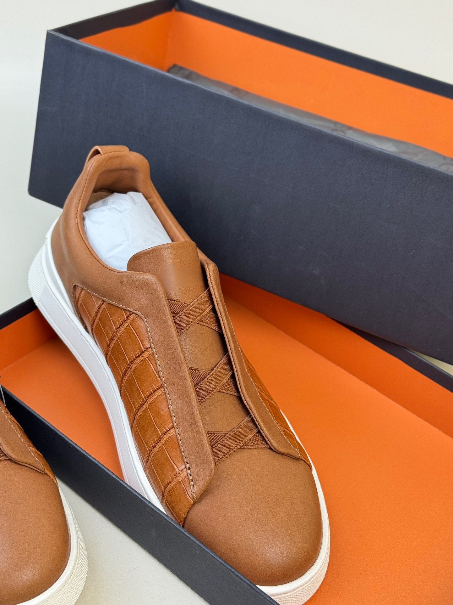 Crocodile Shoes , Calfskin Leather Mid-Genuine Crocodile Skin Leather Sneakers Tan