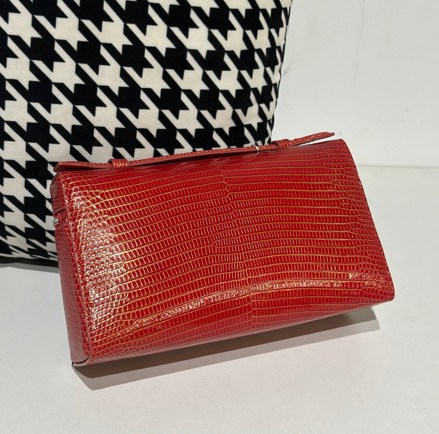 Genuine Lizard Skin Leather Zipper Cosmetic Handle Bag