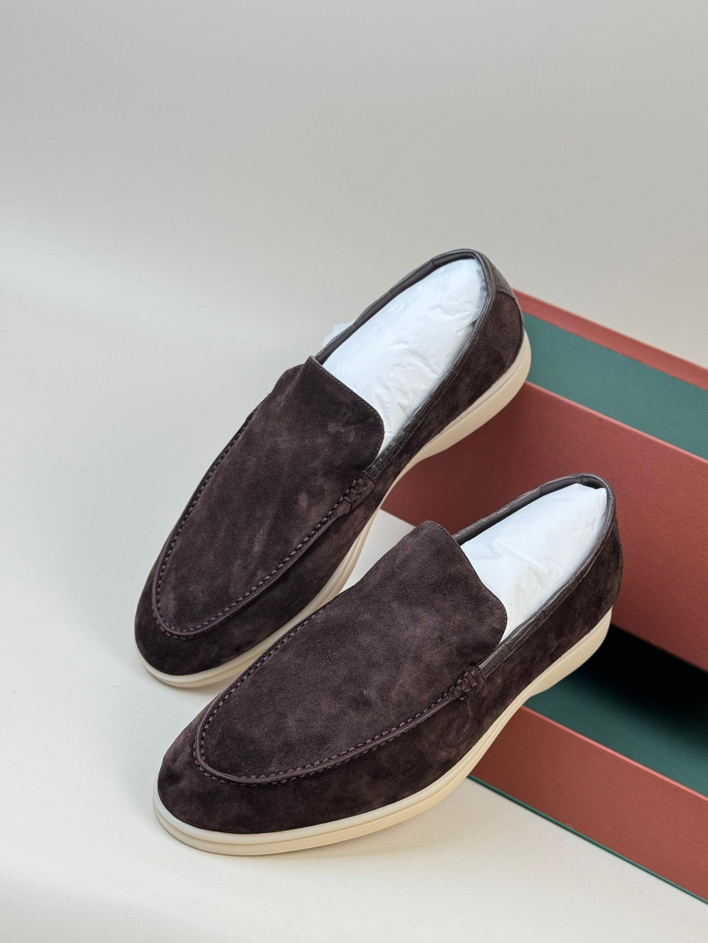 Men's Soft Genuine Calfskin Leather Slip On Shoes With Crocodile Skin Leather Trimming