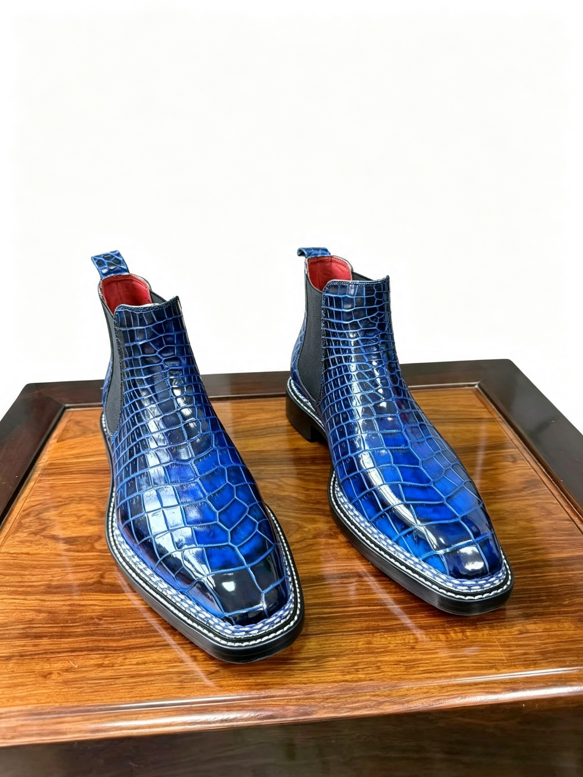 Crocodile Shoes, Men's Norwegian Stitch Vintage Crocodile Leather Chelsea Boots