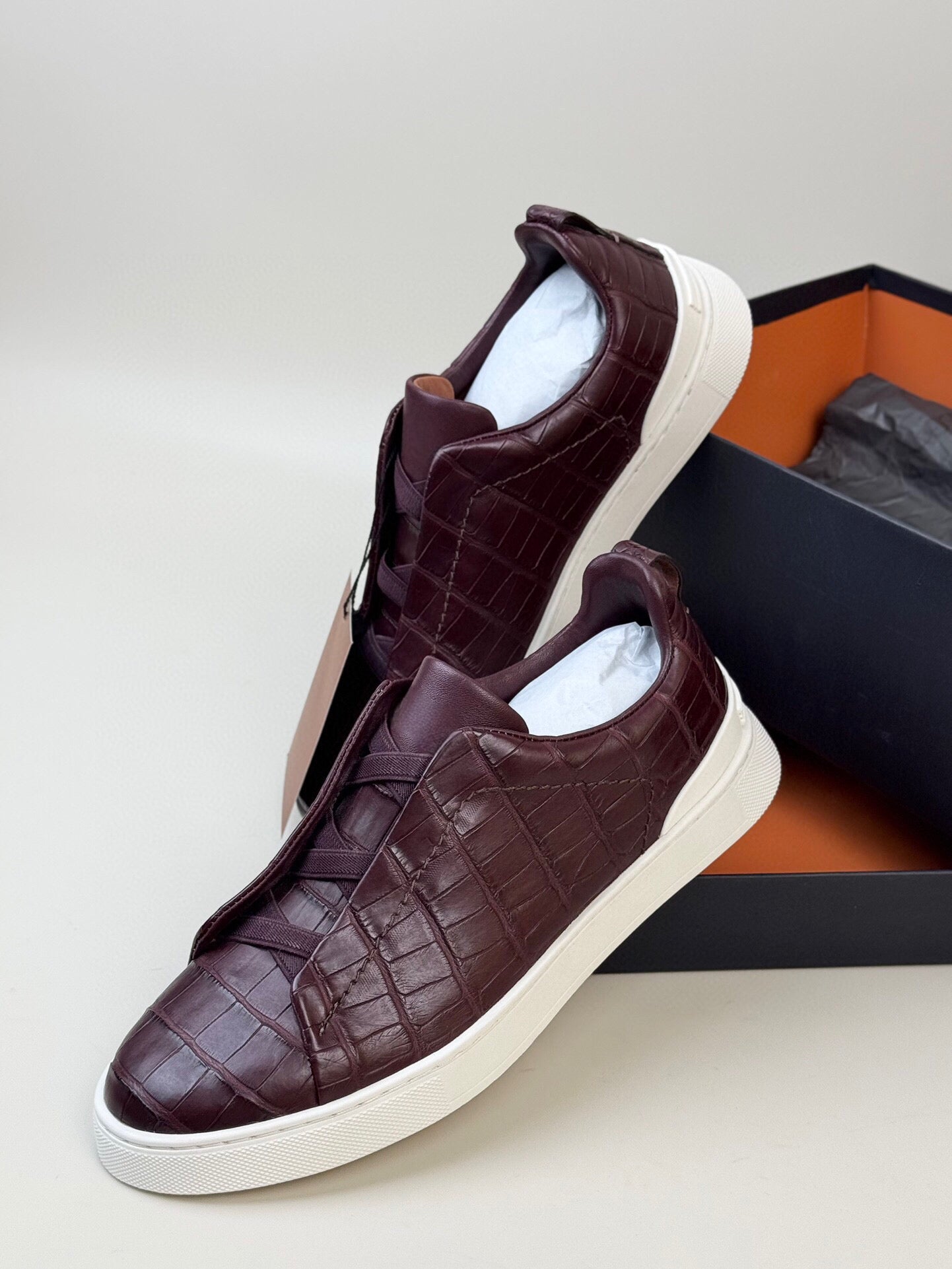 Crocodile Shoes ,Crocodile Skin Leather Sneakers Wine Red