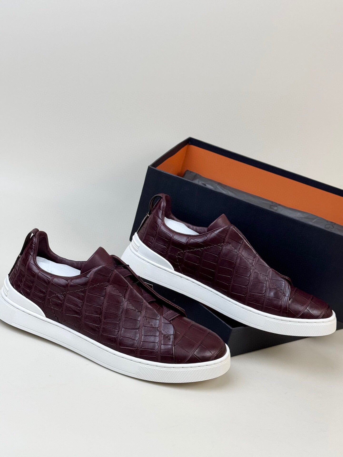 Crocodile Shoes ,Crocodile Skin Leather Sneakers Wine Red