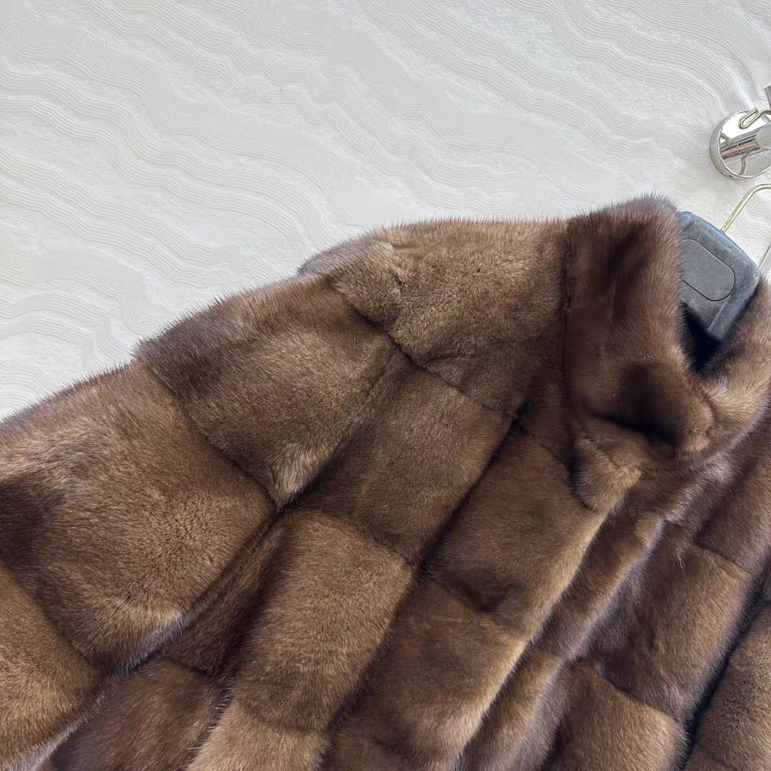 Women's Short Whole Mink Fur Coat,Imported Purple Label Velvet Mink, Horizontal Panel Short Mink Fur Jacket