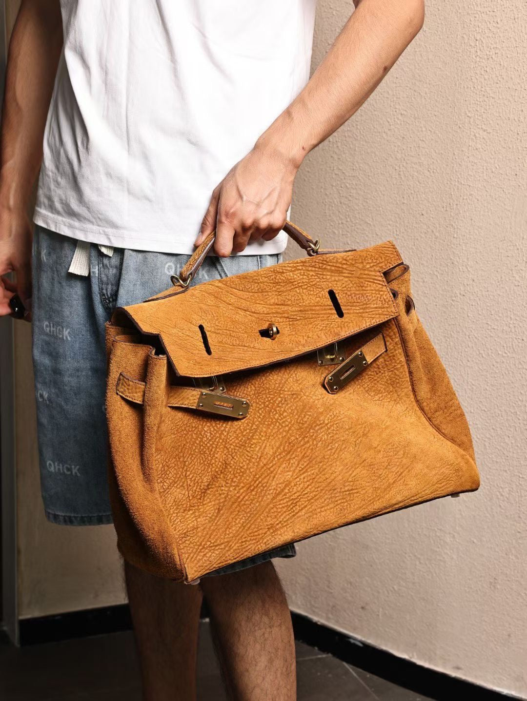 Genine Washed Vitnage Cordovan Leather Top Handle Satchel Bag Gold & Black