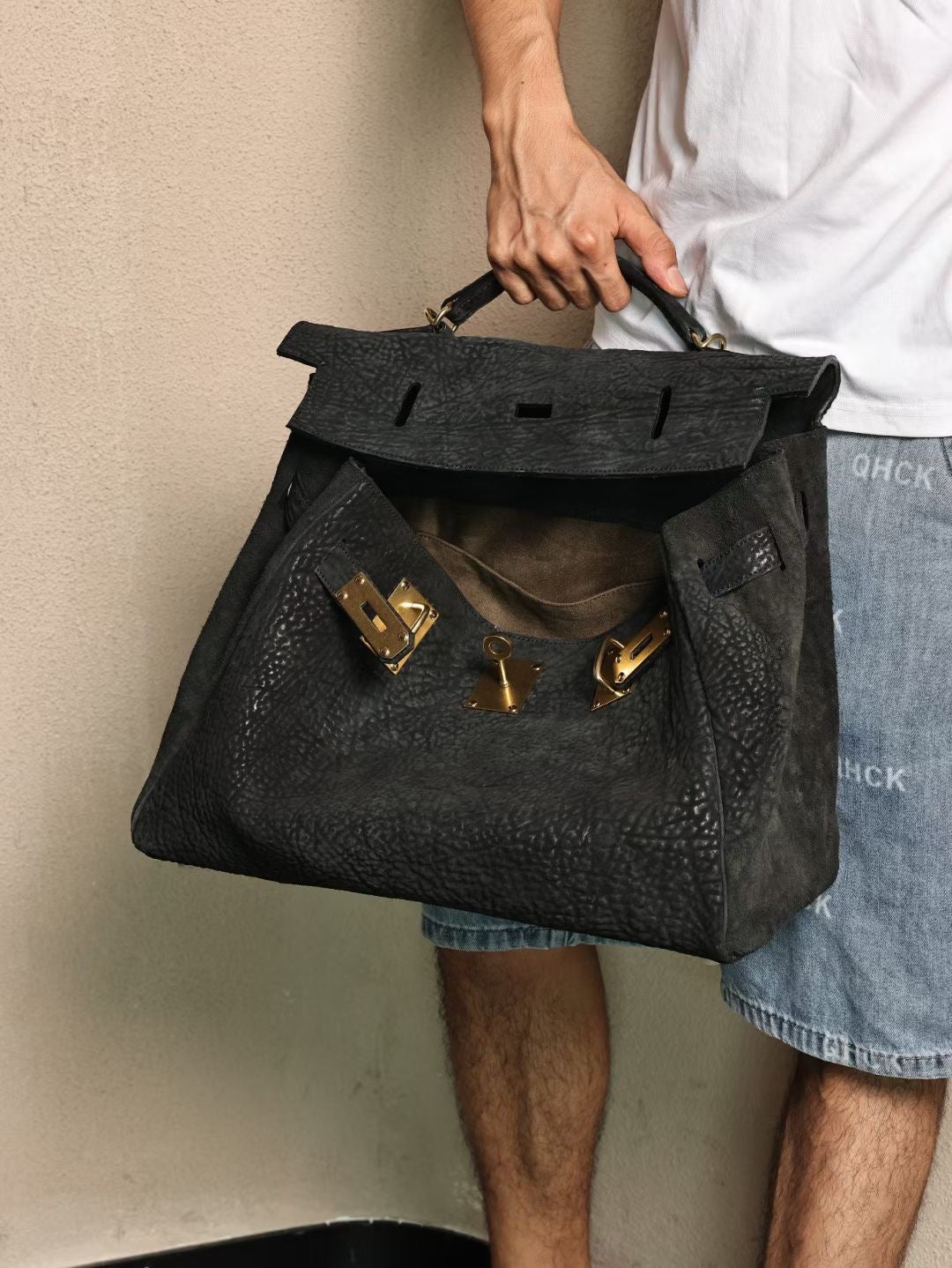 Genine Washed Vitnage Cordovan Leather Top Handle Satchel Bag Gold & Black