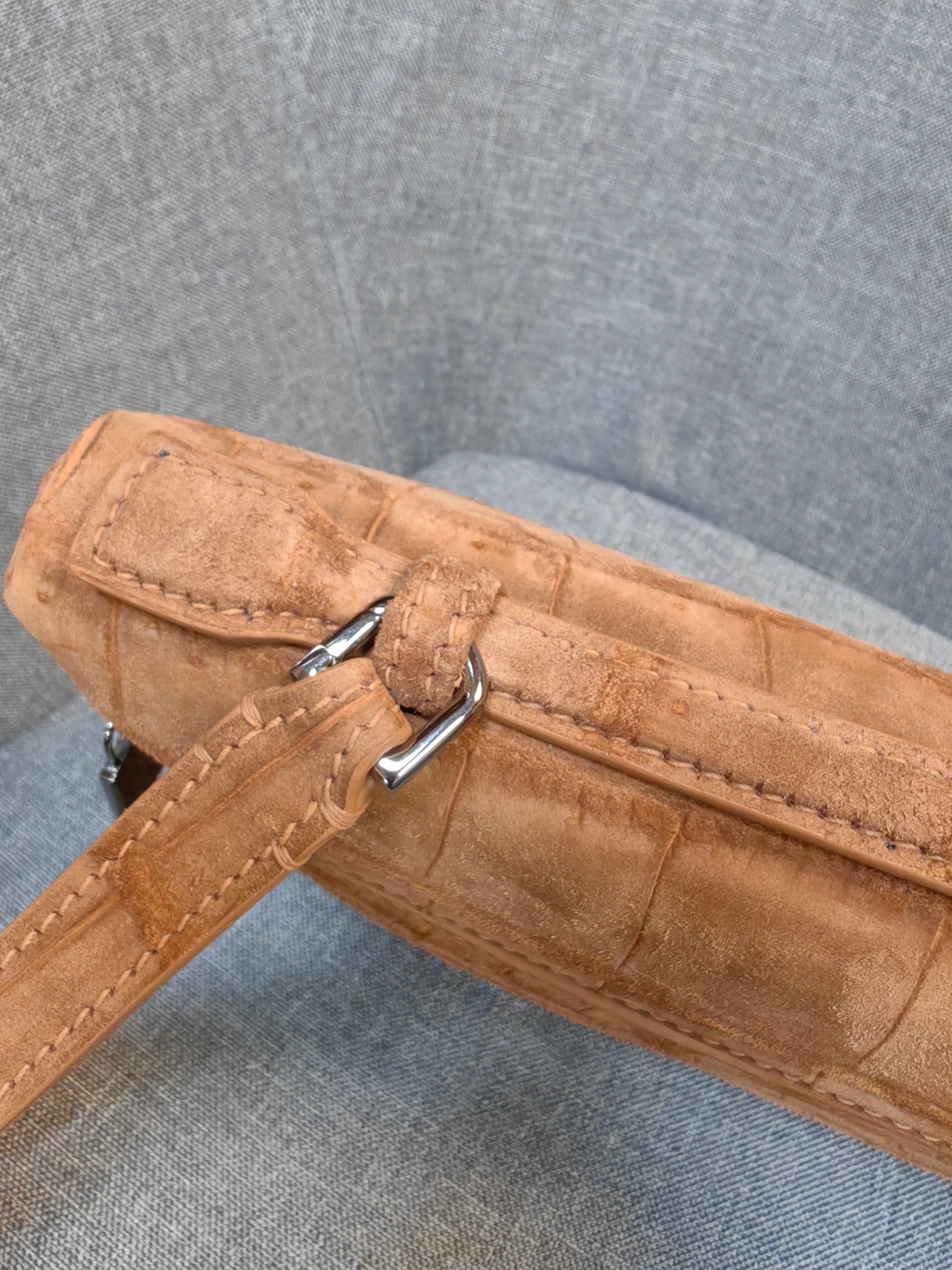 Unisex Himalaya WhigteGenuine Crocodile Skin Leather Zipper Handle Clutch Bag