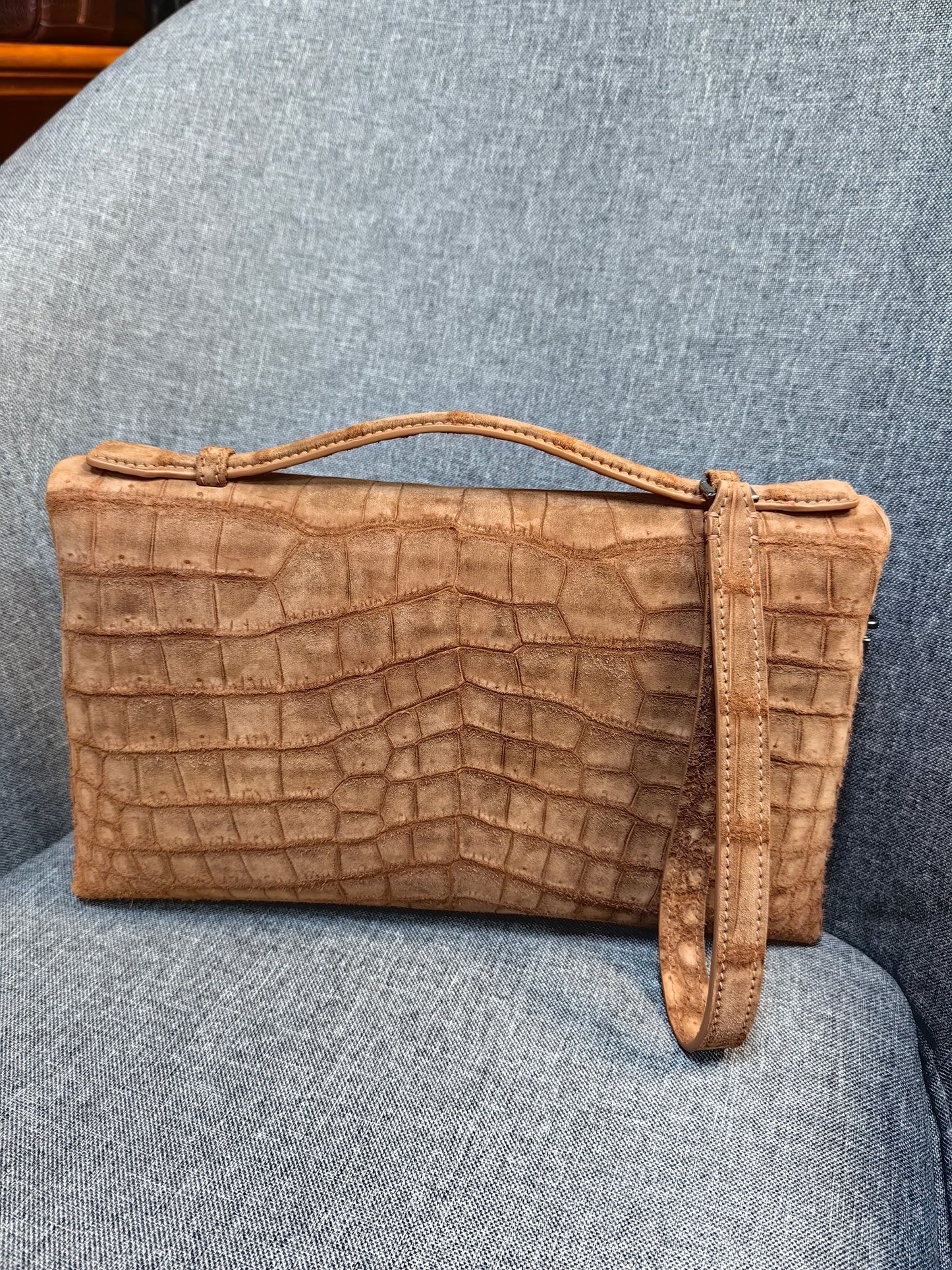 Unisex Himalaya WhigteGenuine Crocodile Skin Leather Zipper Handle Clutch Bag