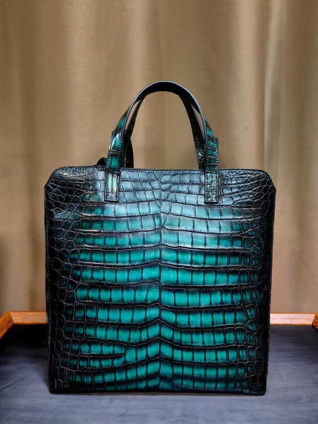 Vintage Crocodile Leather Laptop Business Shopper Bag