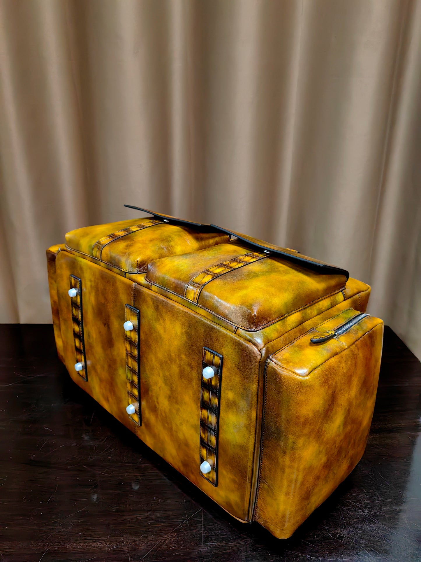 Unisex Ex Large Vintage Leather Travel Duffle Bag  Vintage Brown