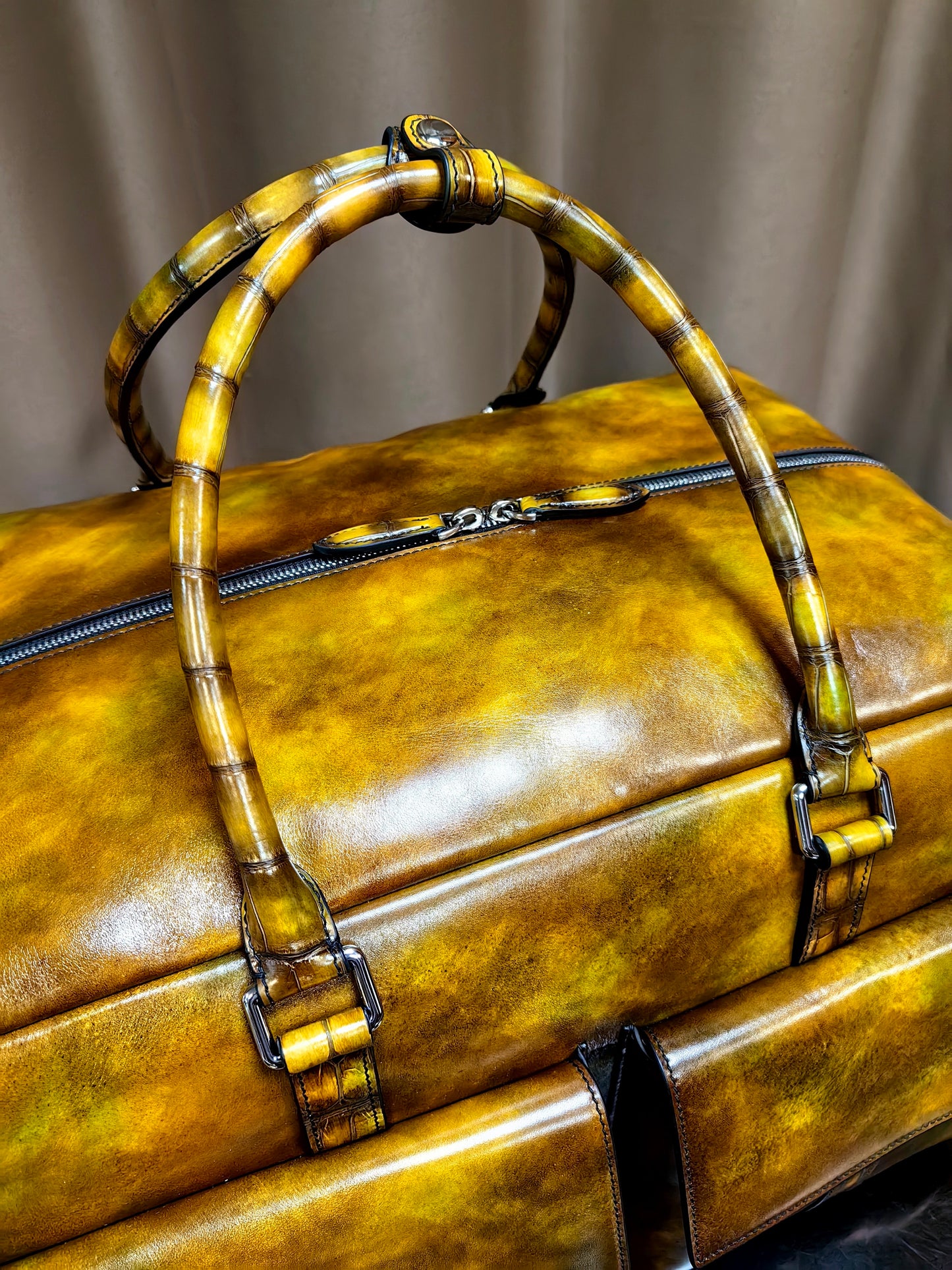 Unisex Ex Large Vintage Leather Travel Duffle Bag  Vintage Brown