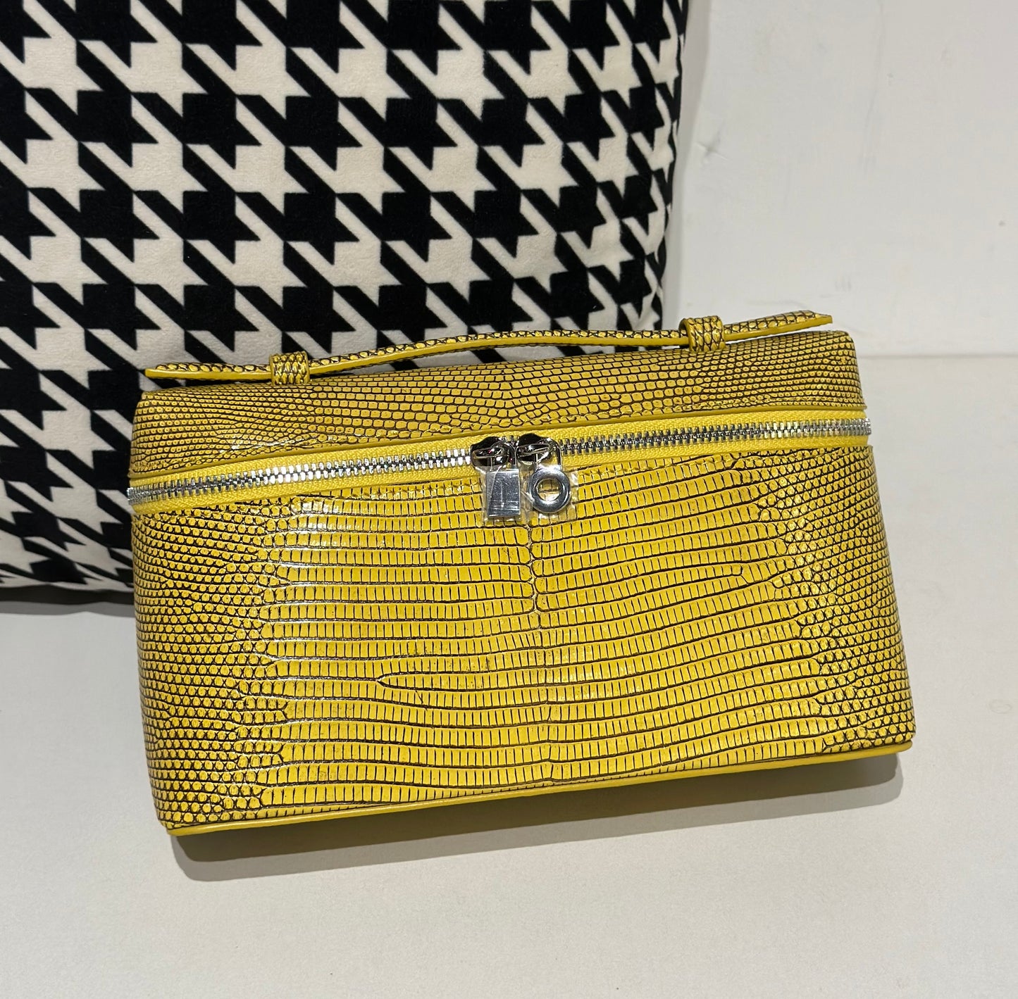 Genuine Lizard Skin Leather Zipper Cosmetic Handle Bag