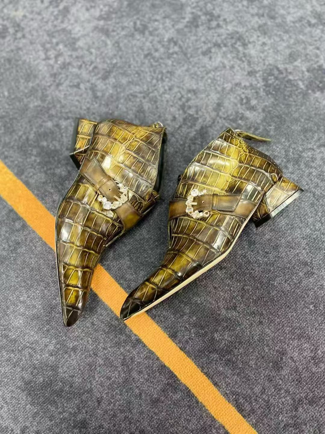 Crocodile Boots ,Women's Full Handmade Genuine Crocodile Leather Vintage Olive Yellow