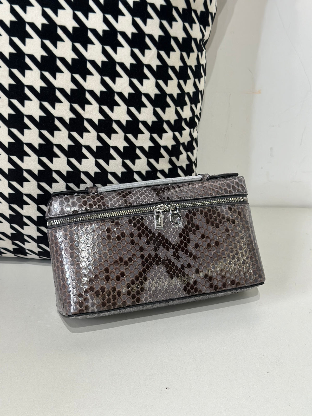 Genuine Python Skin Leather Zipper Cosmetic Handle Bag