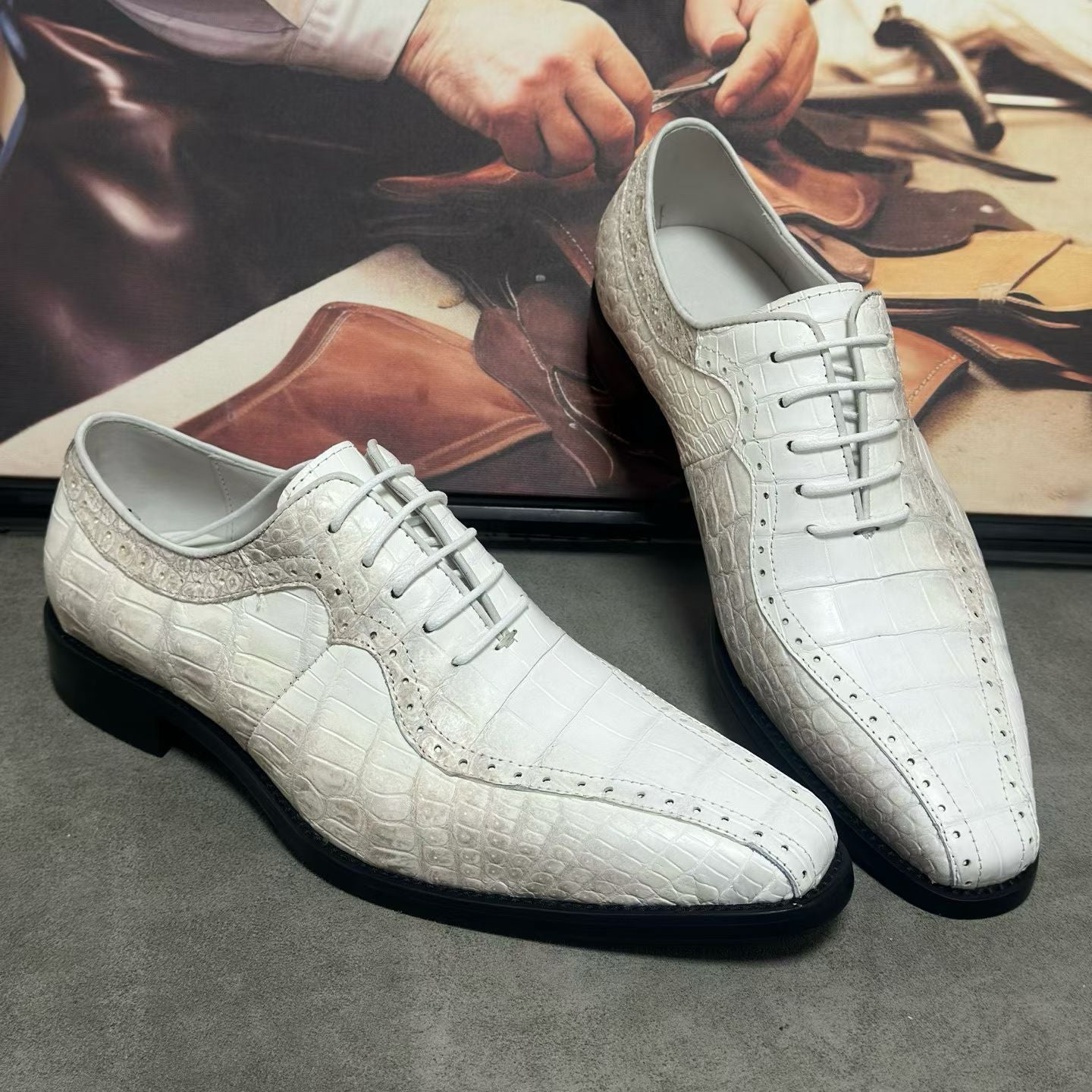 Mocassini in pelle di coccodrillo vintage grigio