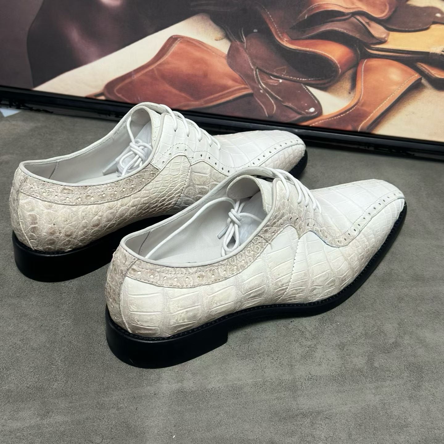 Mocassini in pelle di coccodrillo vintage grigio