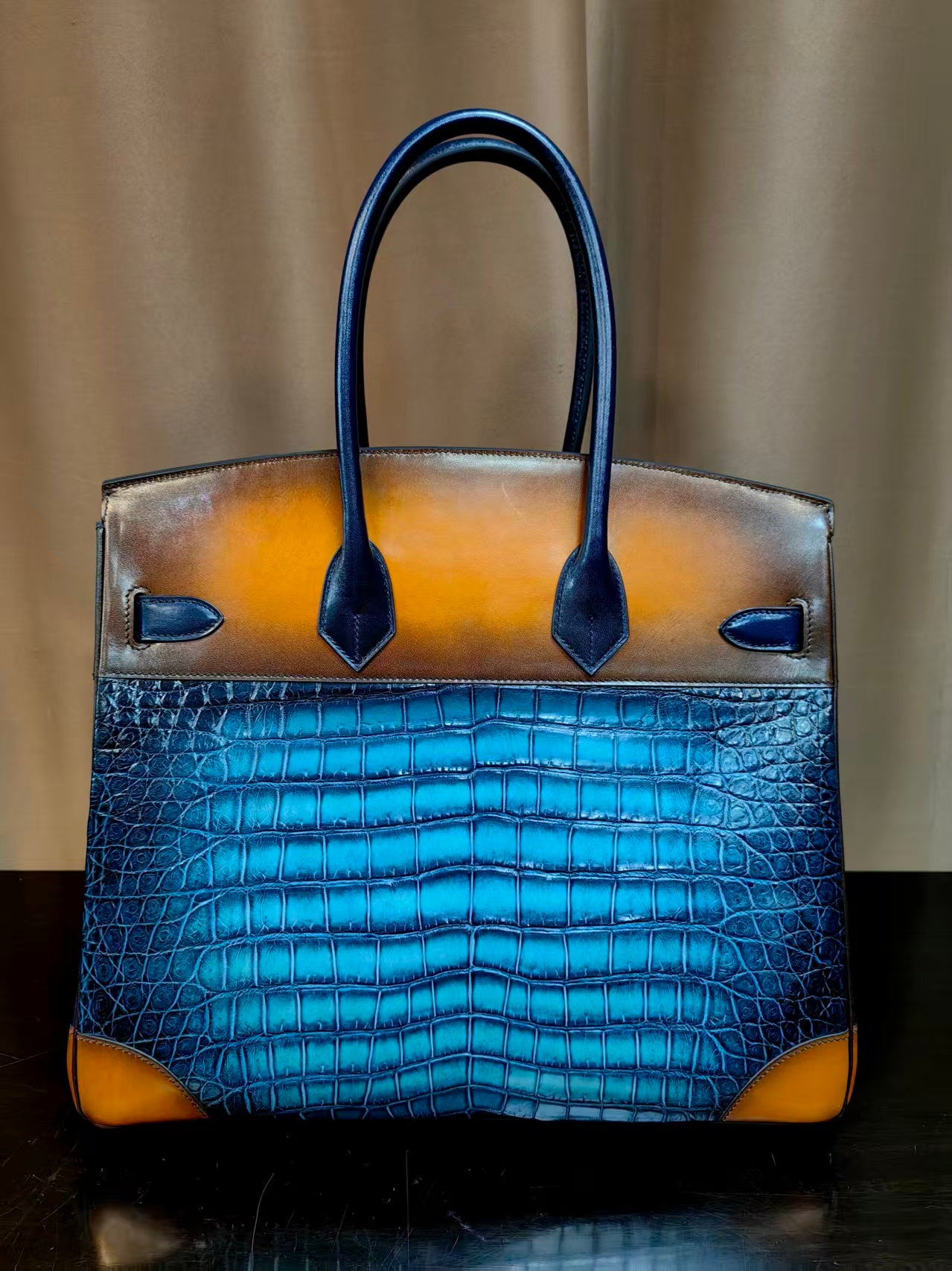 Genuine Crocodile Skin Leather 40cm Oversized Padlock Business Handbags Office Bags Vintage Color