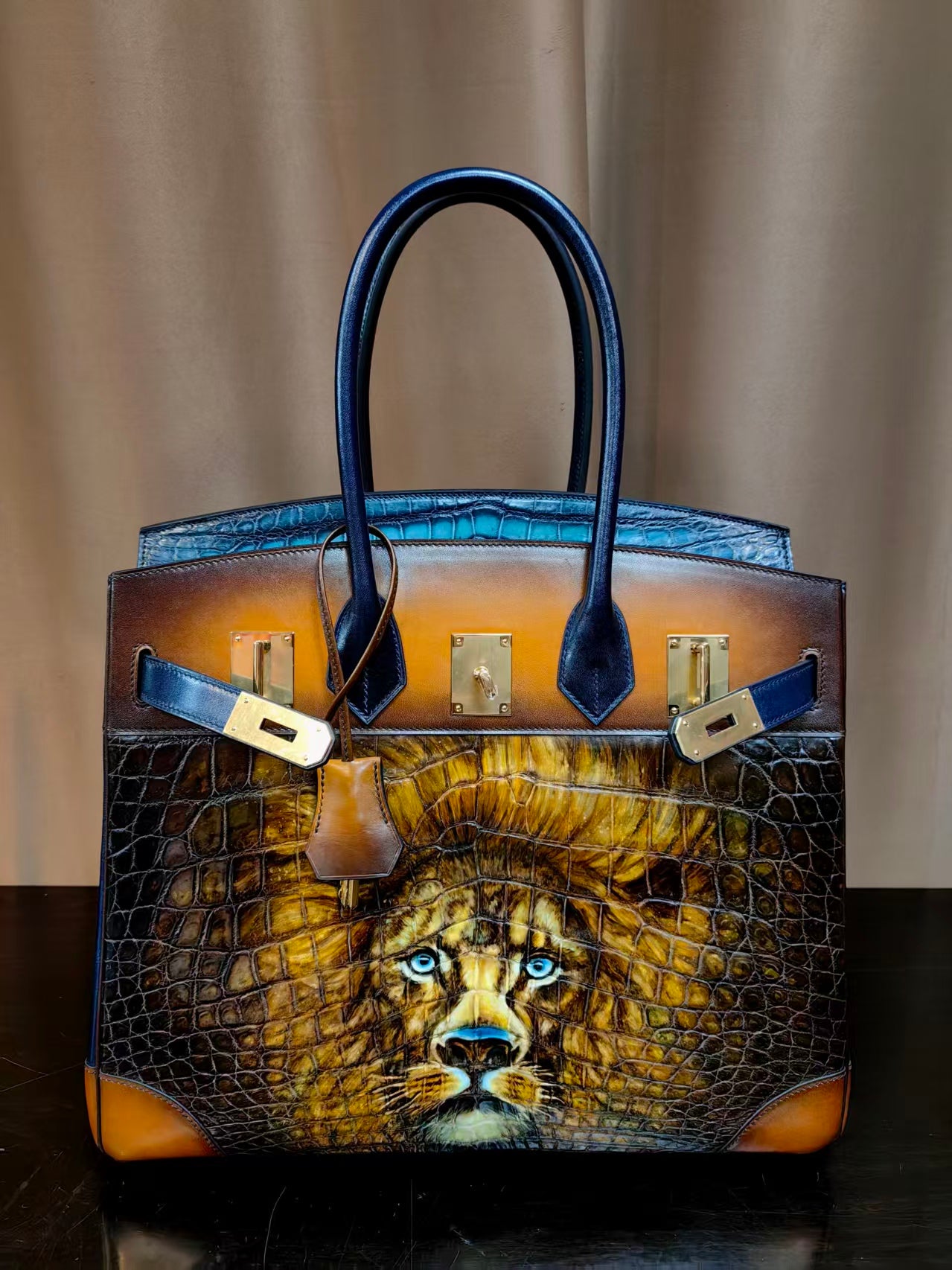 Genuine Crocodile Skin Leather 40cm Oversized Padlock Business Handbags Office Bags Vintage Color