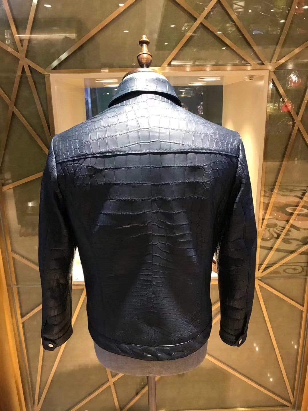 Giacca da uomo nera in pelle di coccodrillo