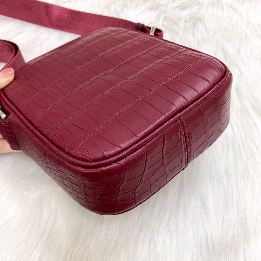 Preordina mini borsa a tracolla e a spalla in pelle di coccodrillo bianca