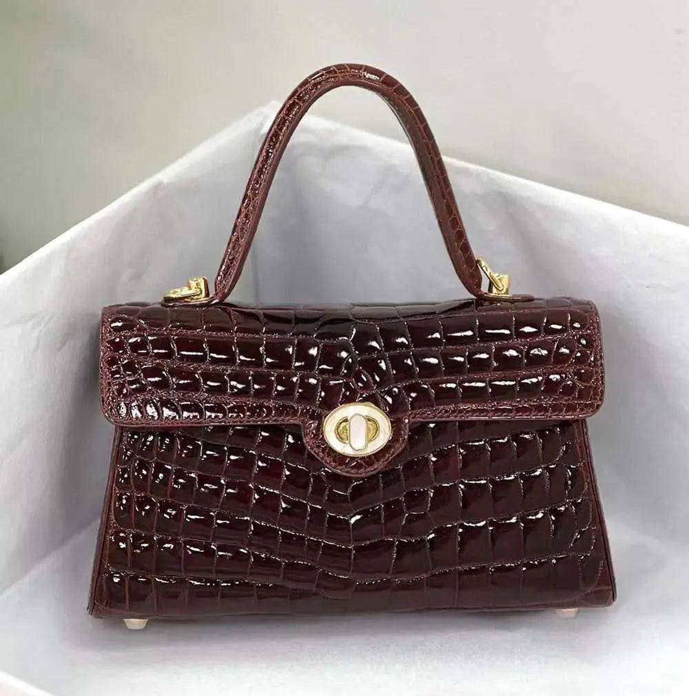 Túi xách tay và đeo chéo mini bằng da cá sấu nhiều màu