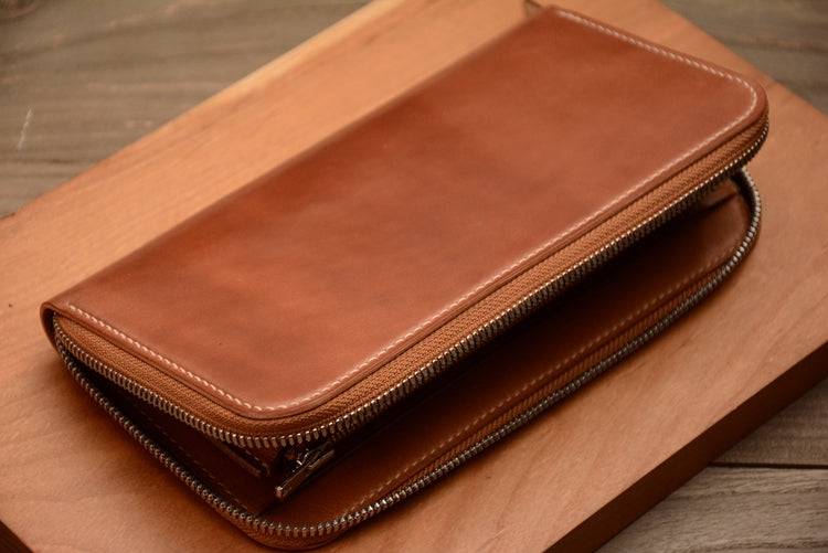 alt
Ví dài cầm tay da Horween Shell Cordovan màu whisky, thủ công nguyên bản