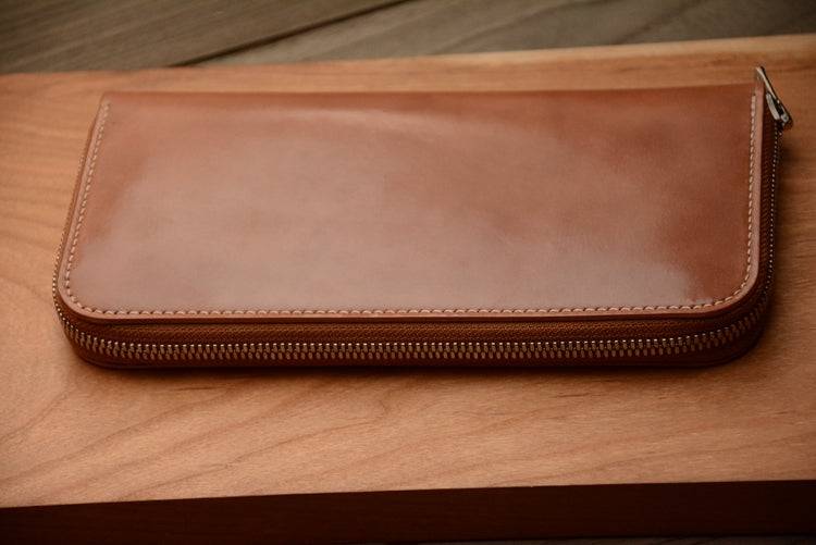alt
Ví dài cầm tay da Horween Shell Cordovan màu whisky, thủ công nguyên bản