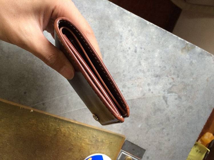 alt
Ví dài cầm tay da Horween Shell Cordovan màu whisky, thủ công nguyên bản