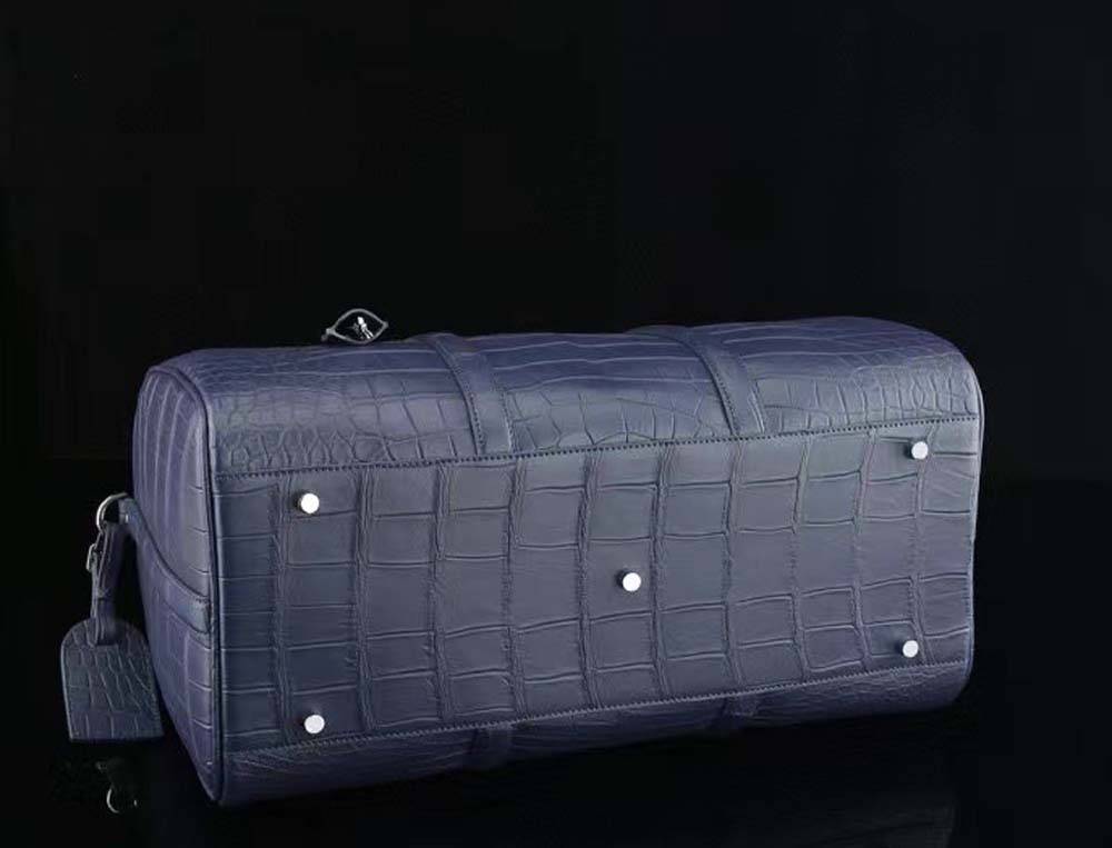 Borsoni da viaggio da uomo in vera pelle di coccodrillo opaca blu scuro