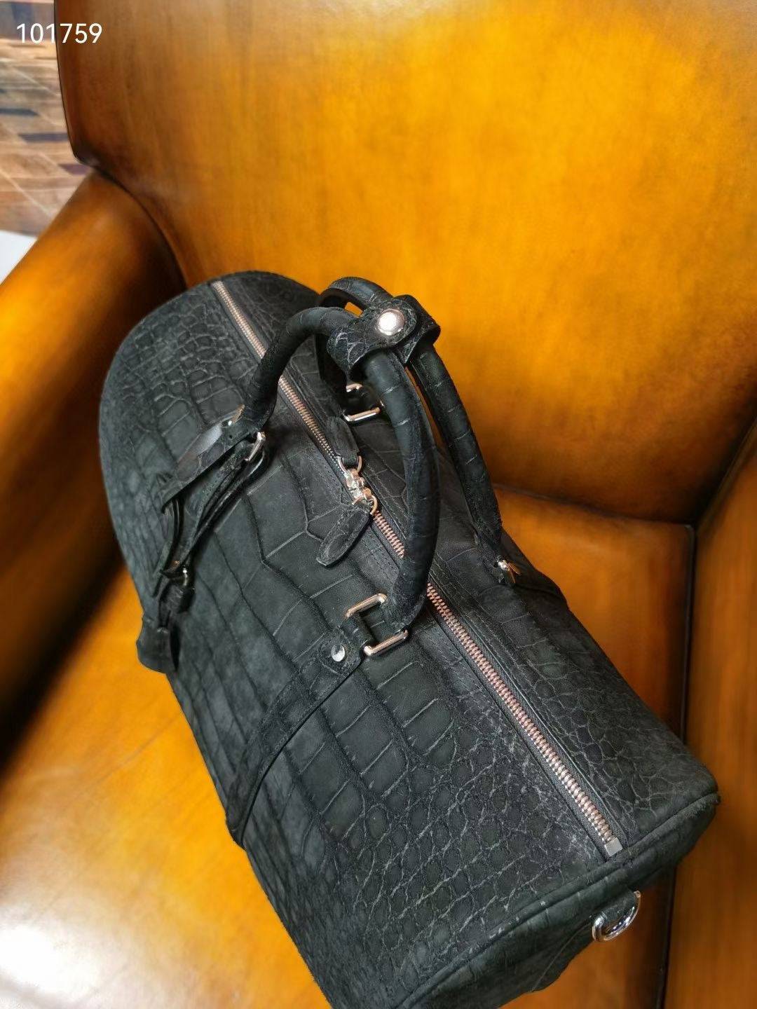 Túi du lịch duffle lớn bằng da nubuck vân cá sấu cho nam