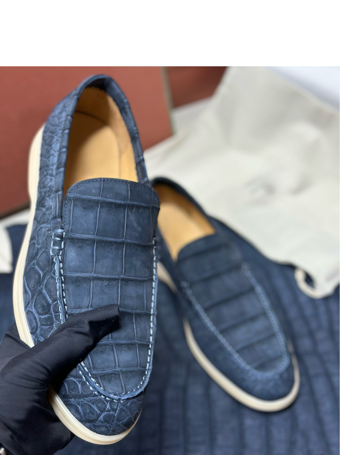 Nubuck Crocodile Shoes Men's Crocodile Leather Loafers Slip-On Dress Shoes Very Comfortable