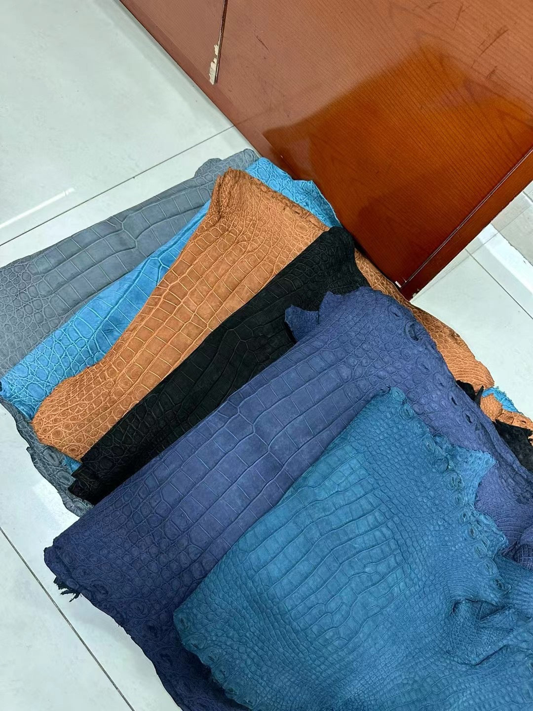 Nubuck Crocodile Shoes Men's Crocodile Leather Loafers Slip-On Dress Shoes Very Comfortable