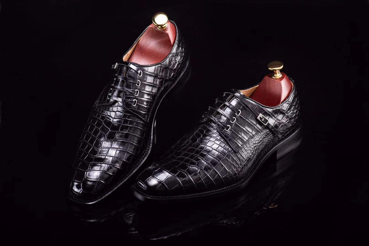 Preorder Lace-Up Shoes In Black Crocodile Skin Leather Black