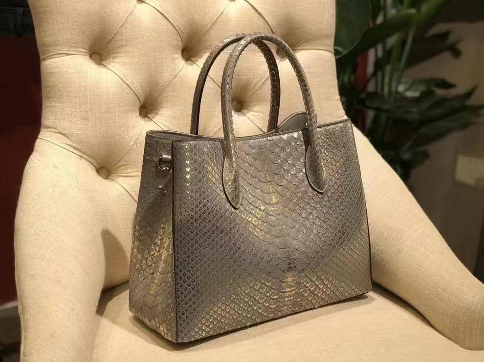 Borsa tote da donna in pelle stampa pitone, a spalla e crossbody, argento