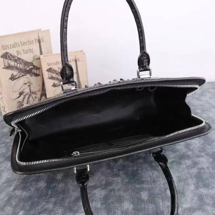 Preordine Borsa a mano in pelle di coccodrillo Shell Pack nera