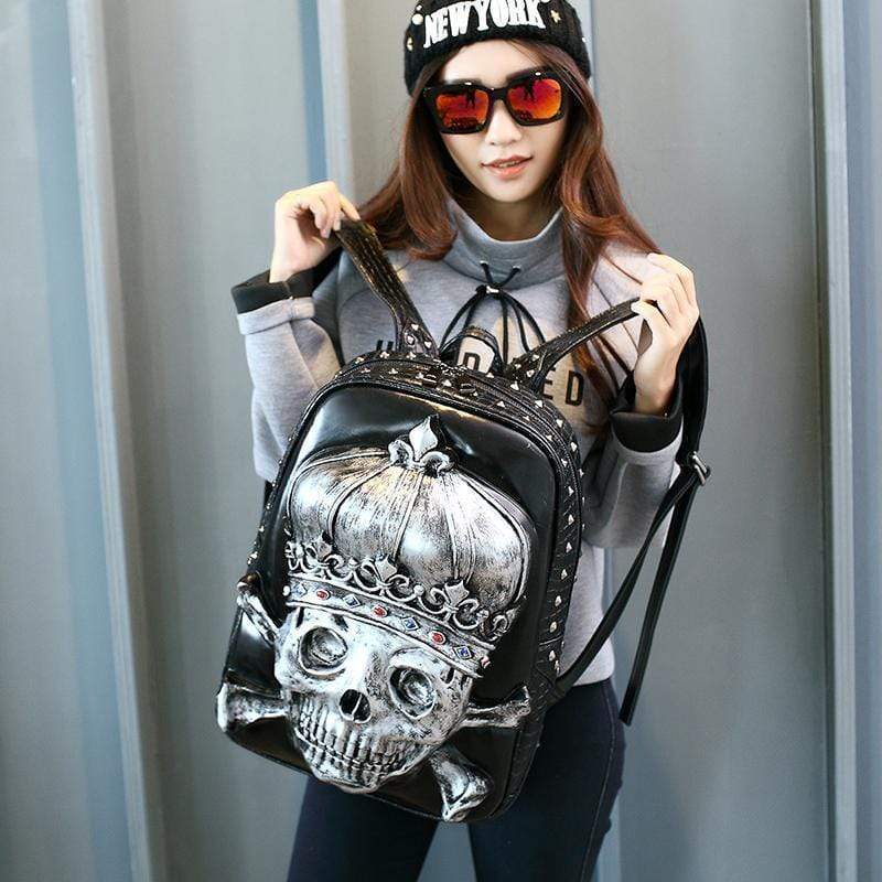 Unisex 3D Realistic Smiling Skull With Crown Backpack